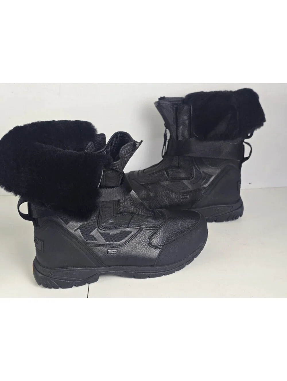 UGG TAHOE Boots Black Leather Sheepskin Waterproof Cold Weather Snow men's US 9